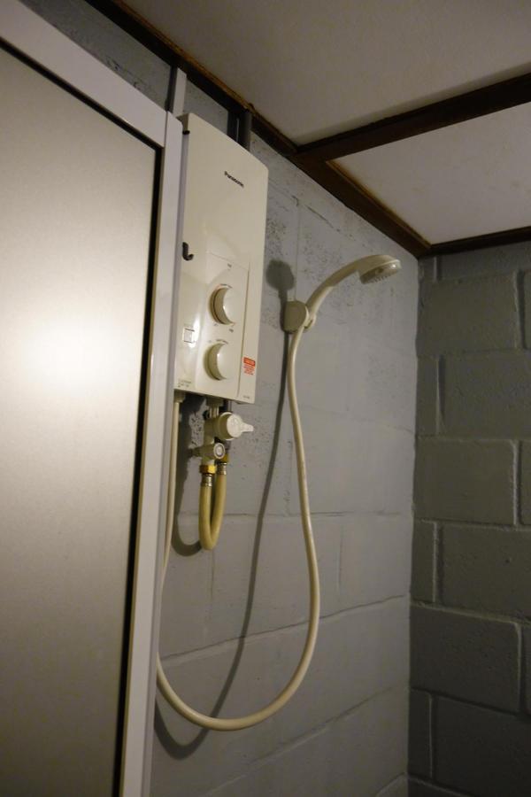 AE Semporna Guesthouse 极潜旅店 Extérieur photo