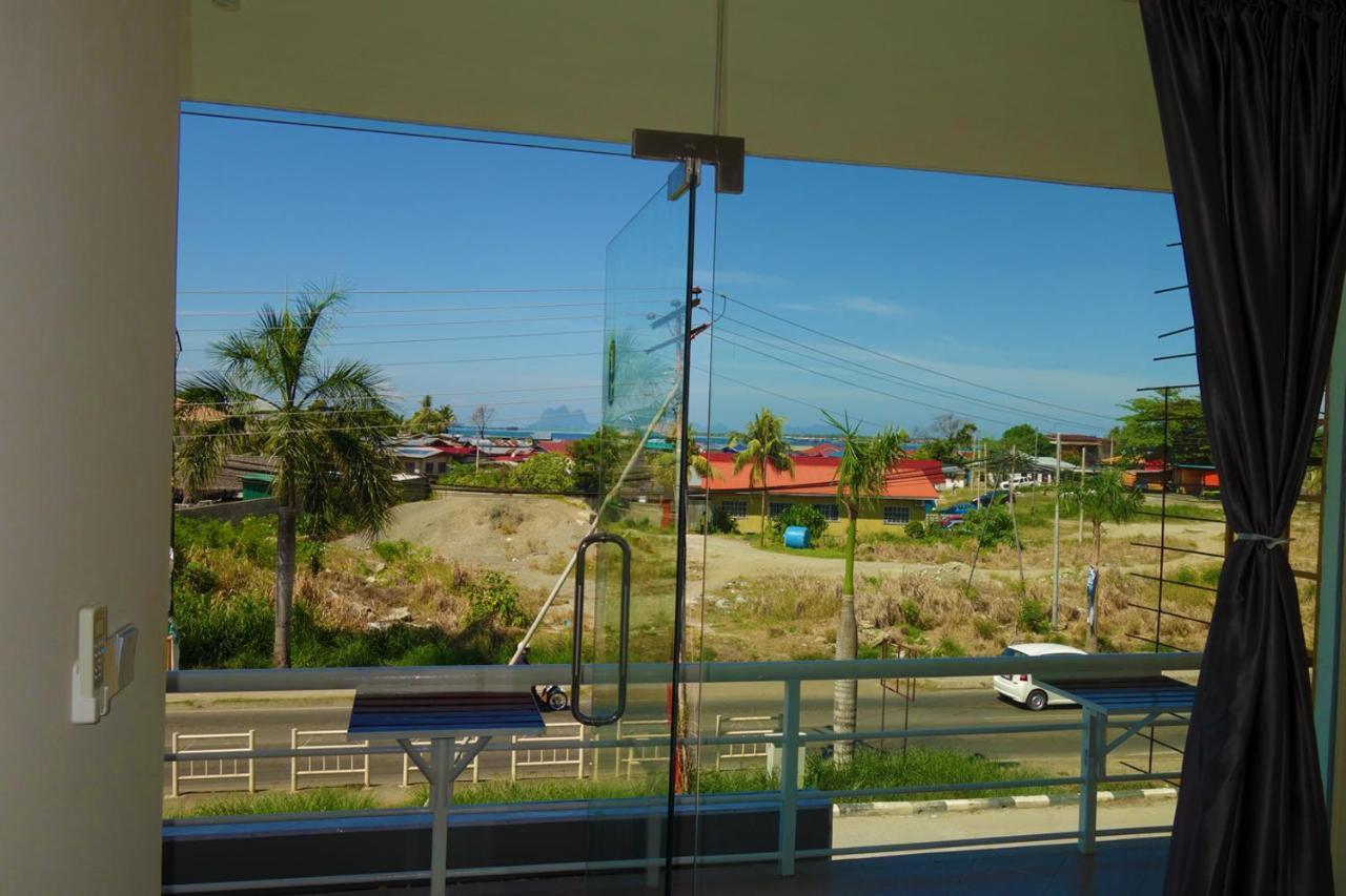 AE Semporna Guesthouse 极潜旅店 Extérieur photo
