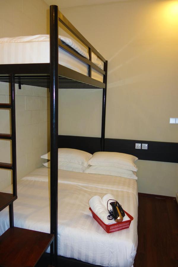 AE Semporna Guesthouse 极潜旅店 Extérieur photo