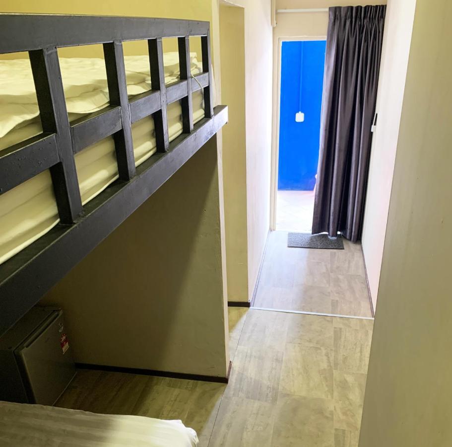 AE Semporna Guesthouse 极潜旅店 Extérieur photo