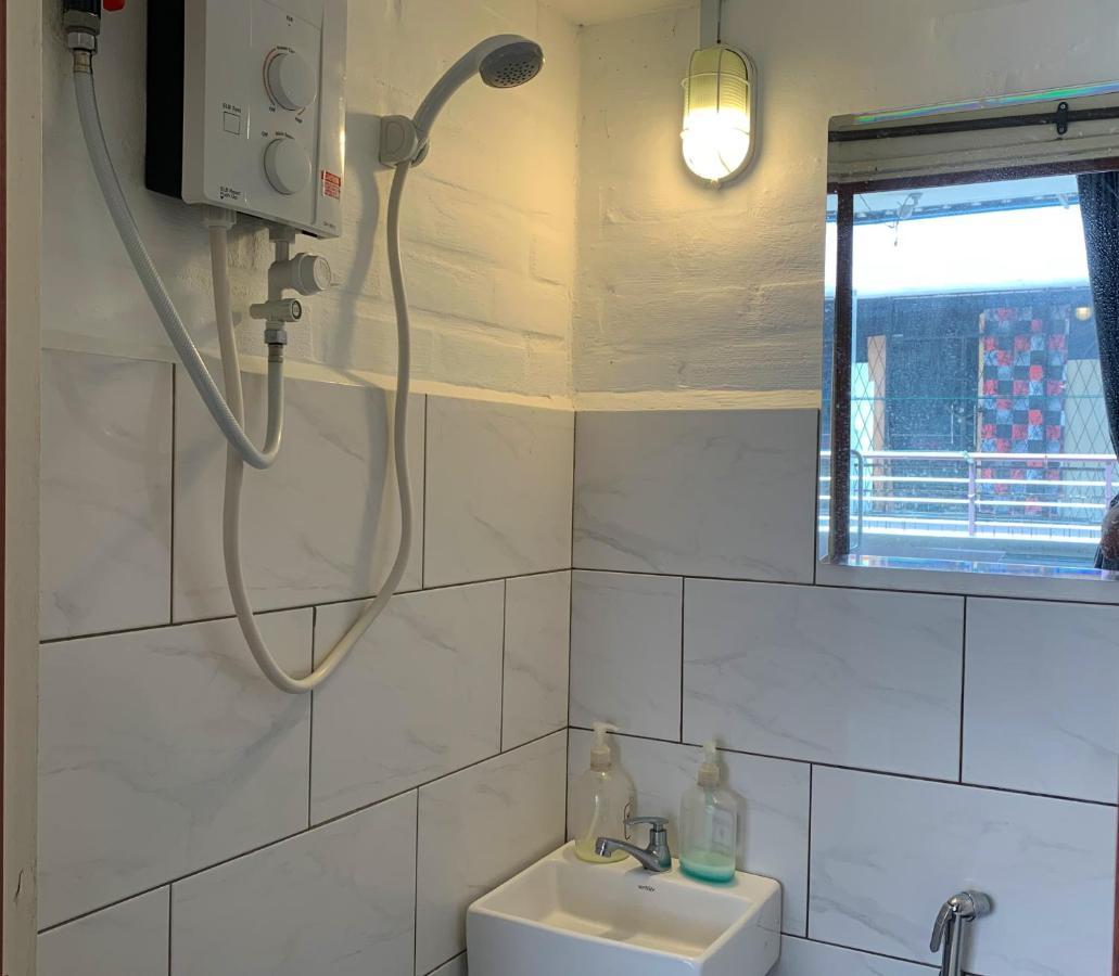 AE Semporna Guesthouse 极潜旅店 Extérieur photo