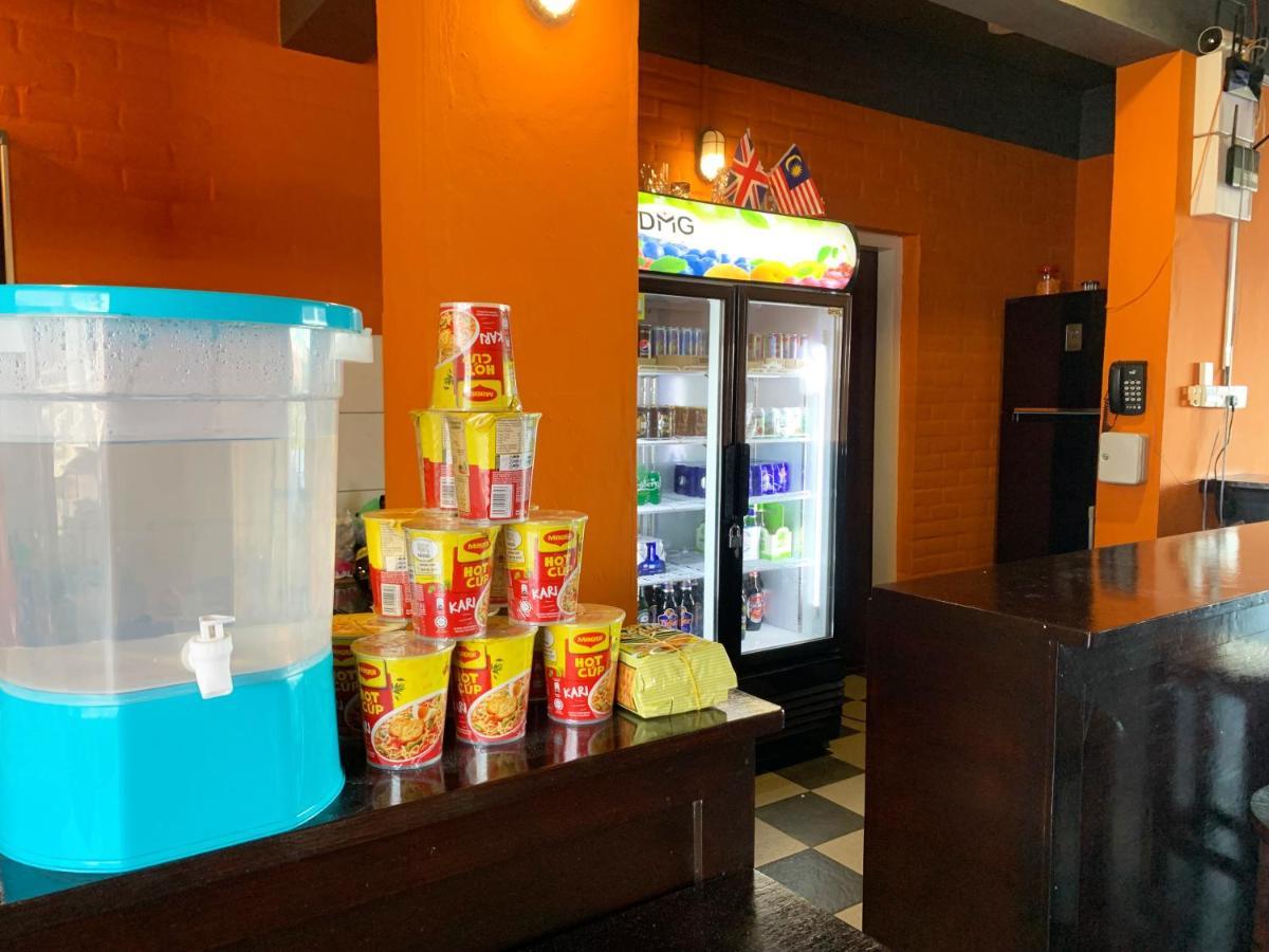 AE Semporna Guesthouse 极潜旅店 Extérieur photo